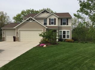 3529 Westhampton Ct NE, Grand Rapids, MI 49546