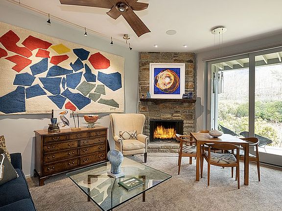 5th image of 249 Island Dr Unit B