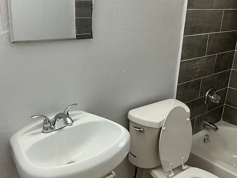 1408 Zenith Pl — Photo 14