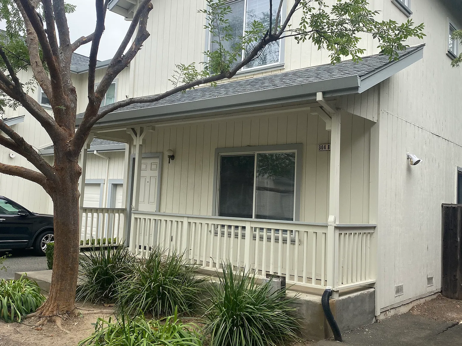 2 bed, 2.5 bath, $2,950 — Photo 2