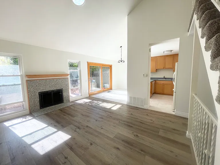 5470 Baltimore Dr #11 — Photo 4