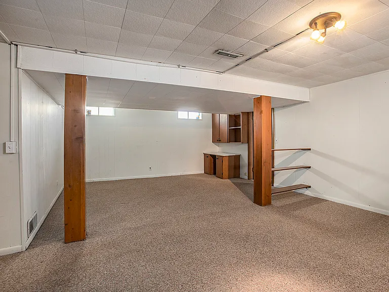 231 Woodside Dr NE — Photo 20