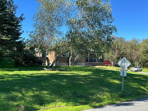 3rd image of 621 1st St
