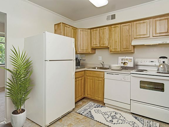 5th image of 3700 Seven Mile Ln #1201-21