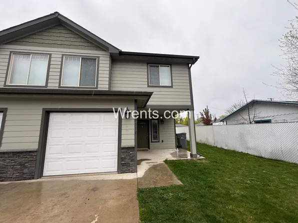 10317-10319 Maxwell Ln, 10317-10319 E Maxwell Ln, Spokane, WA 99206