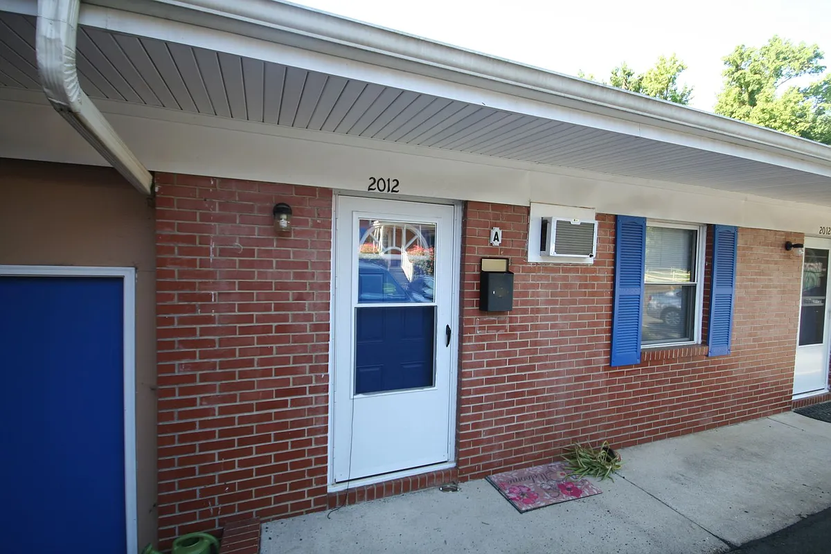 Building Photo - 2012 Jersey Ave #A