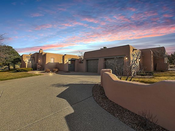 3rd image of 10 Plazuela Intimo