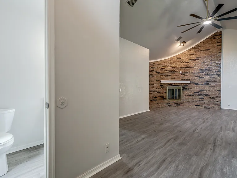 2809 Countrywood Ln — Photo 19