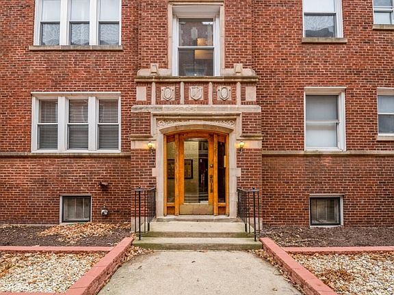 2nd image of 4831 N Wolcott Ave APT 3B