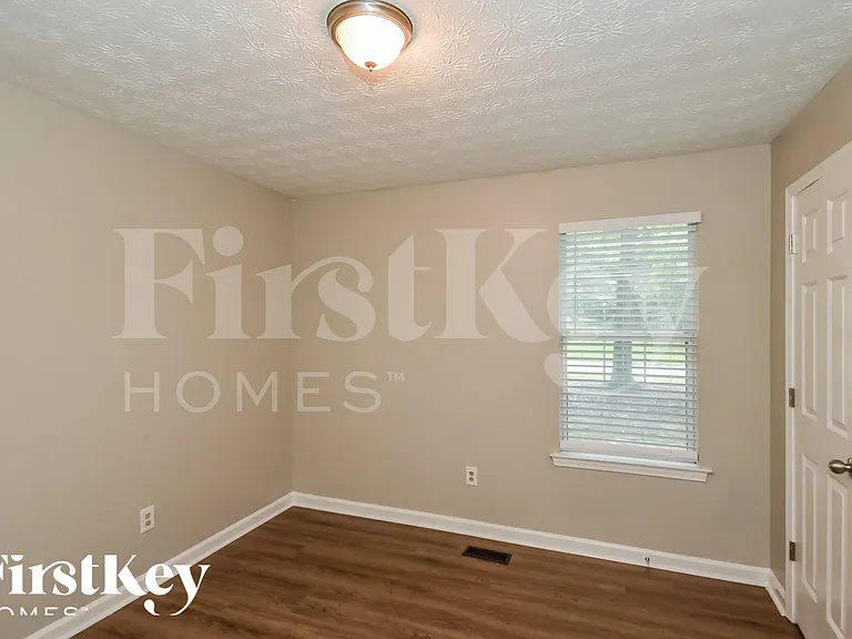 176 Shadow Wood Dr — Photo 16