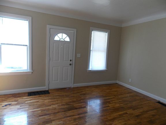 5th image of 845 Logan St SE #847