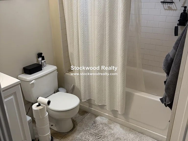 238 Cambridge St — Photo 6