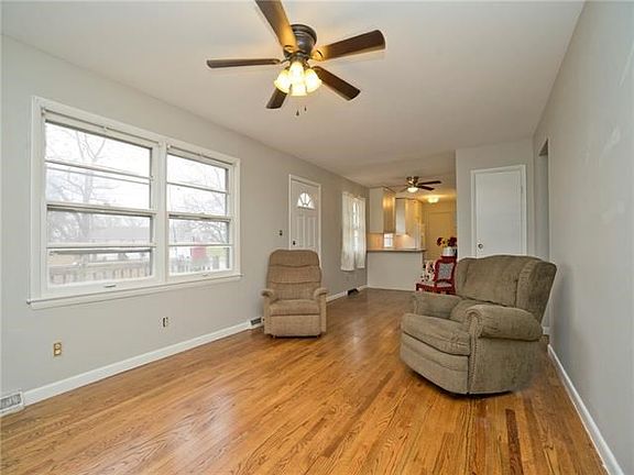2nd image of 8206 Tauromee Ave