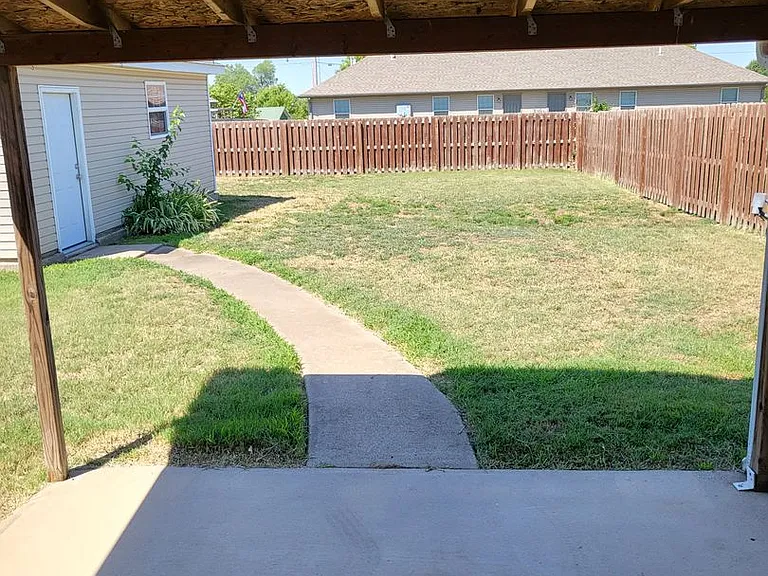 1908 Chris Ln #1910 — Photo 17