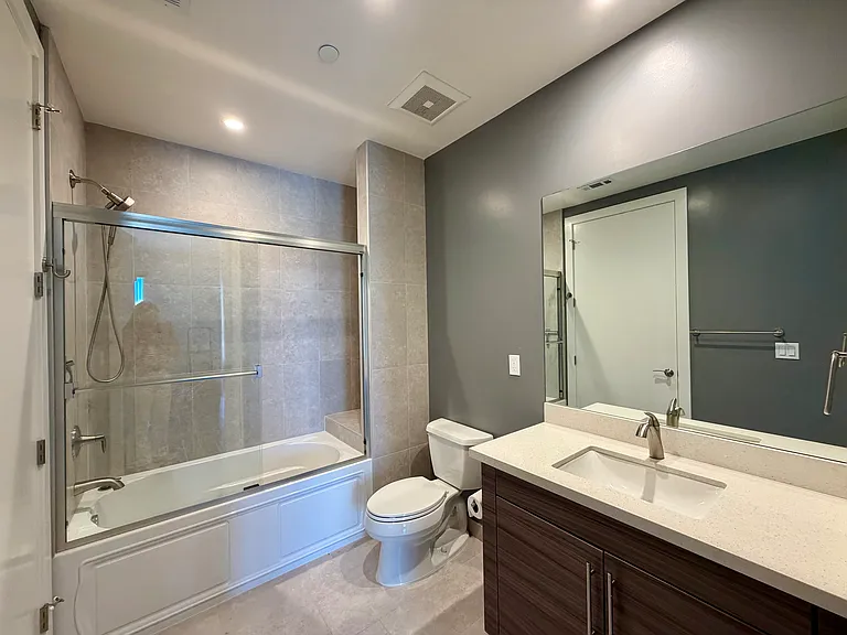 2nd Bathroom