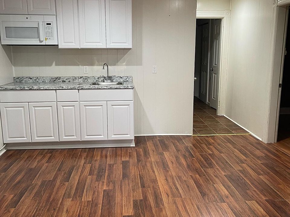 1531 Devine St Schenectady NY Zillow Apartments for Rent in Schenectady