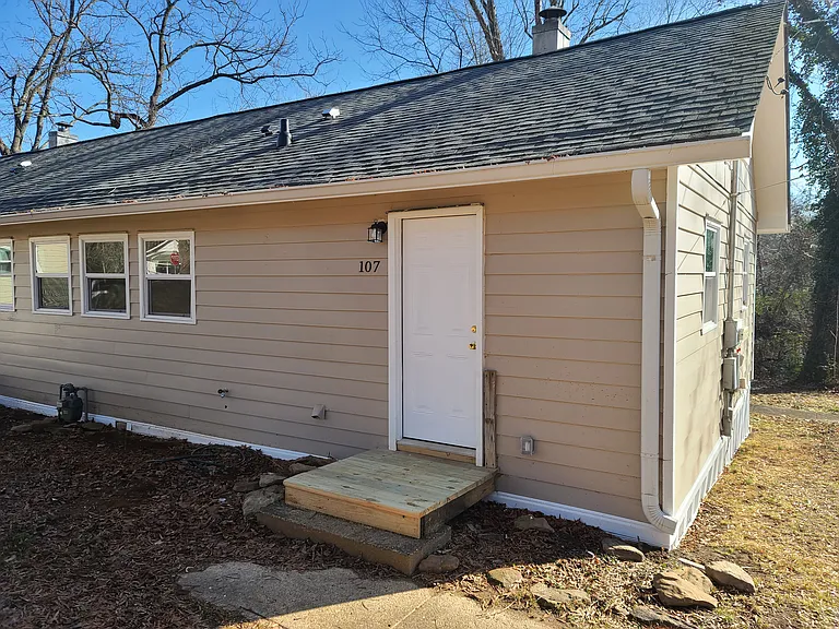 107 Hamilton Cir #107 — Photo 10