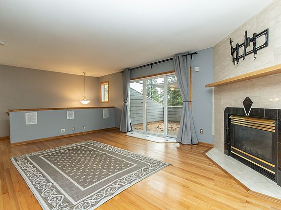 Main level Living room