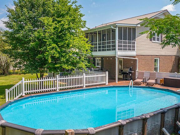 4th image of 1417 Cove Creek Dr
