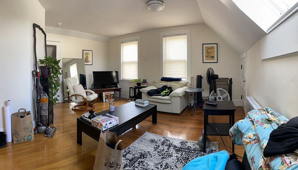 1st image of 333 Alewife Brook Pkwy #3B