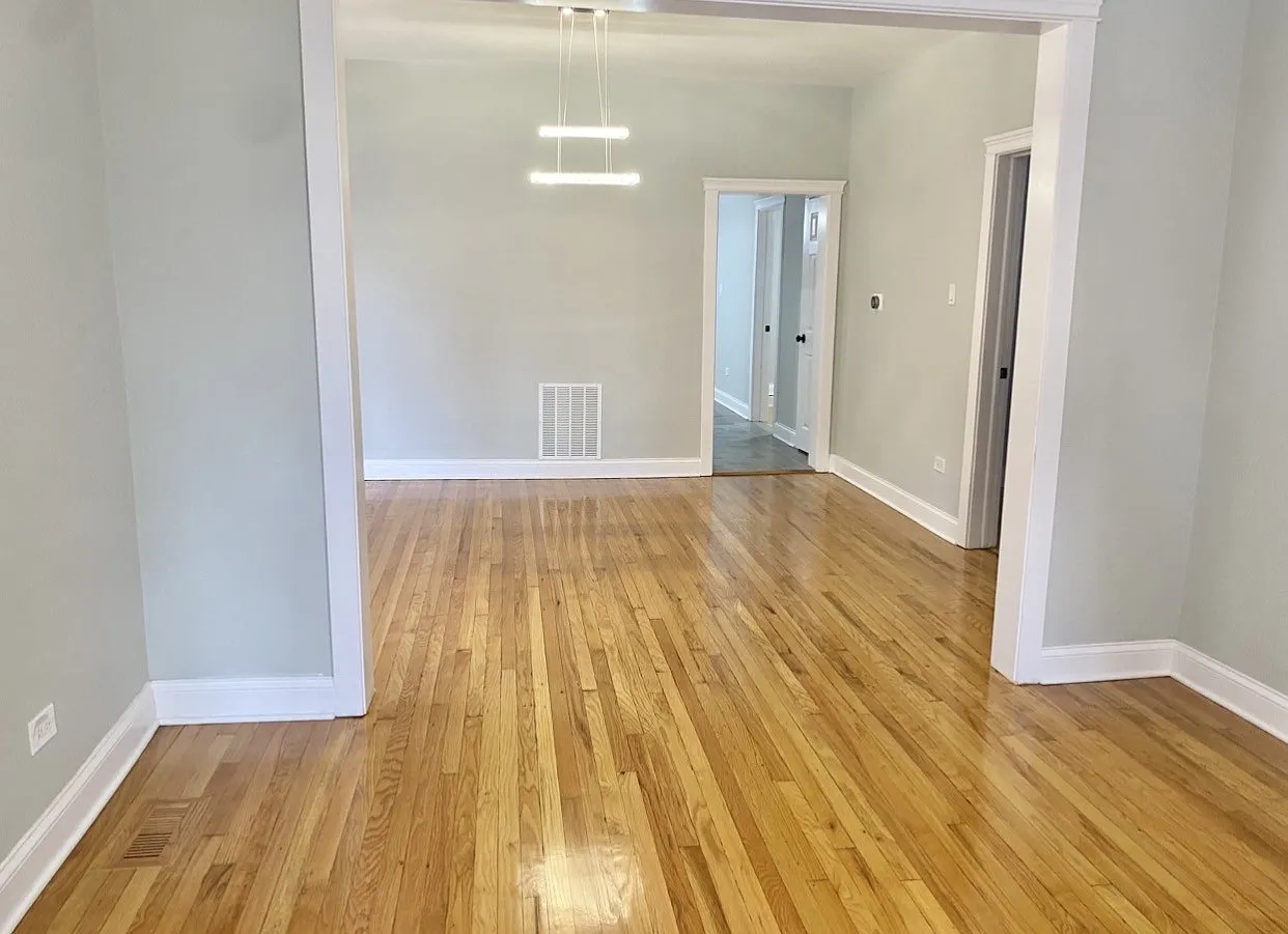 2 bed, 950 sqft, $2,000 — Photo 2