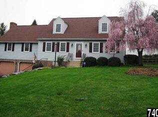 2250 Boddington Pl, York, PA 17402