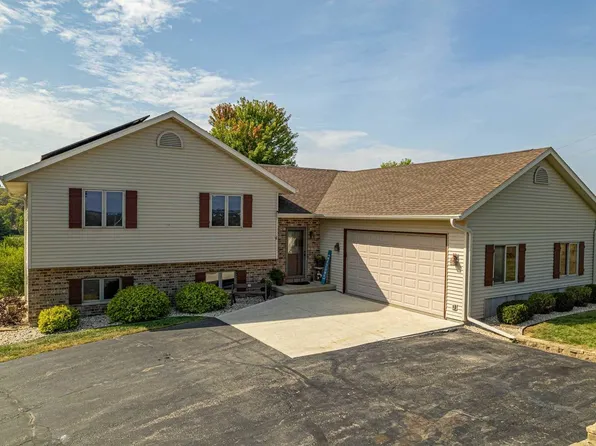 N7965 Valley View Road, New Glarus, WI 53574