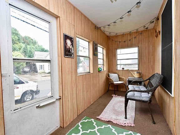 2nd image of 215 North St