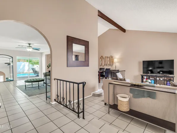 752 W POSADA Avenue, Mesa, AZ 85210