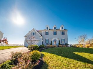 172 Firenze Dr, Oakdale, PA 15071