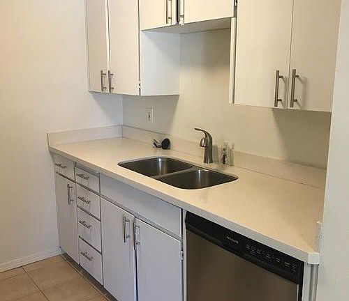 4th image of 12839 SE 40th Pl APT C2