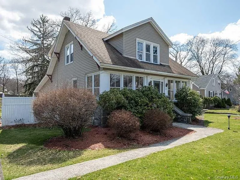 Enclosed Front Porch