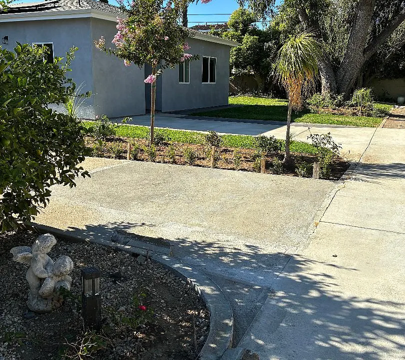 501 W Lemon Ave #B