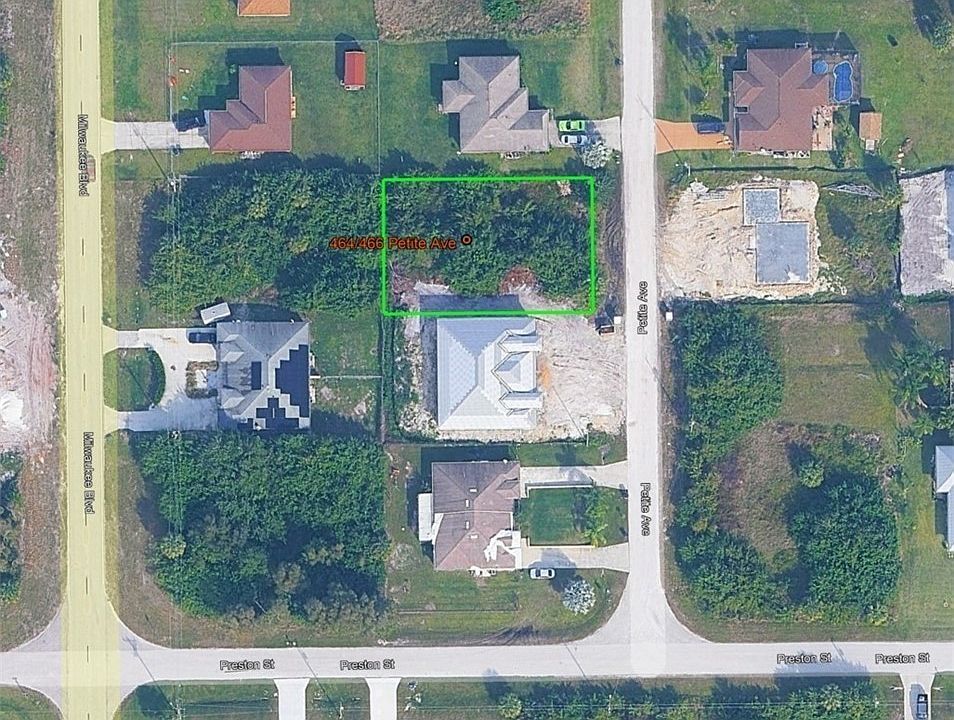 2nd image of 466 Petite Ave