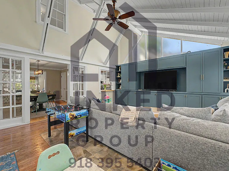 2523 S Cincinnati Ave — Photo 11