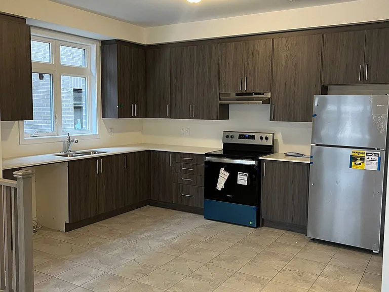 1551 Hilson Hts — Photo 4