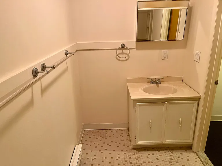 30 Blue Echo Rd #E — Photo 5