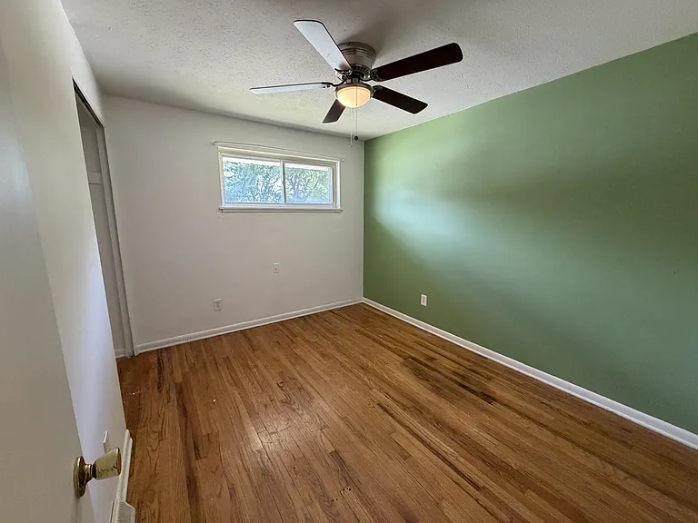 9406 Independence Blvd — Photo 10