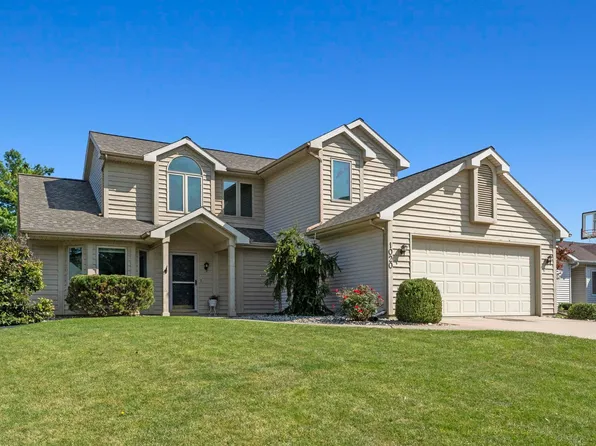 1020 Woodland Springs Pl, Fort Wayne, IN 46825