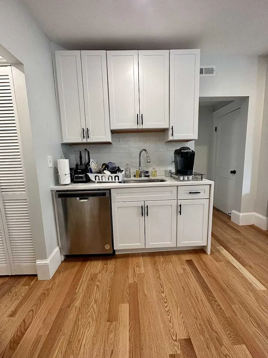 4 bed, $5,400 — Photo 4