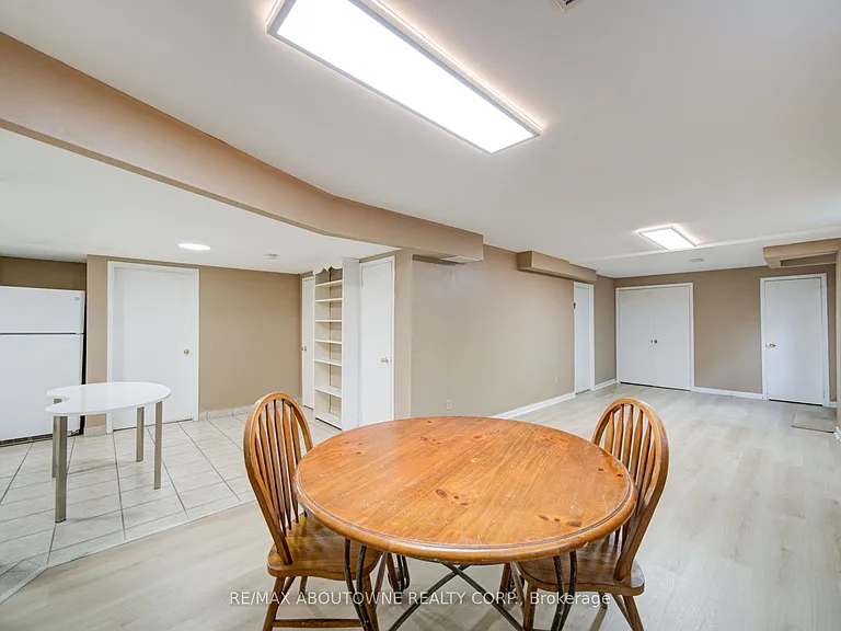 1156 Old Colony Rd #LOWER — Photo 21