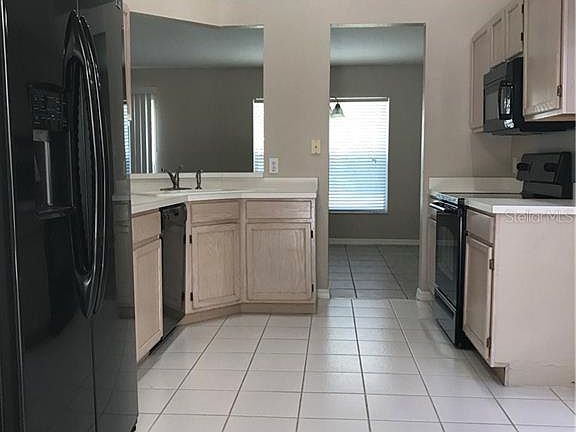 3rd image of 4619 Gulfwinds Dr
