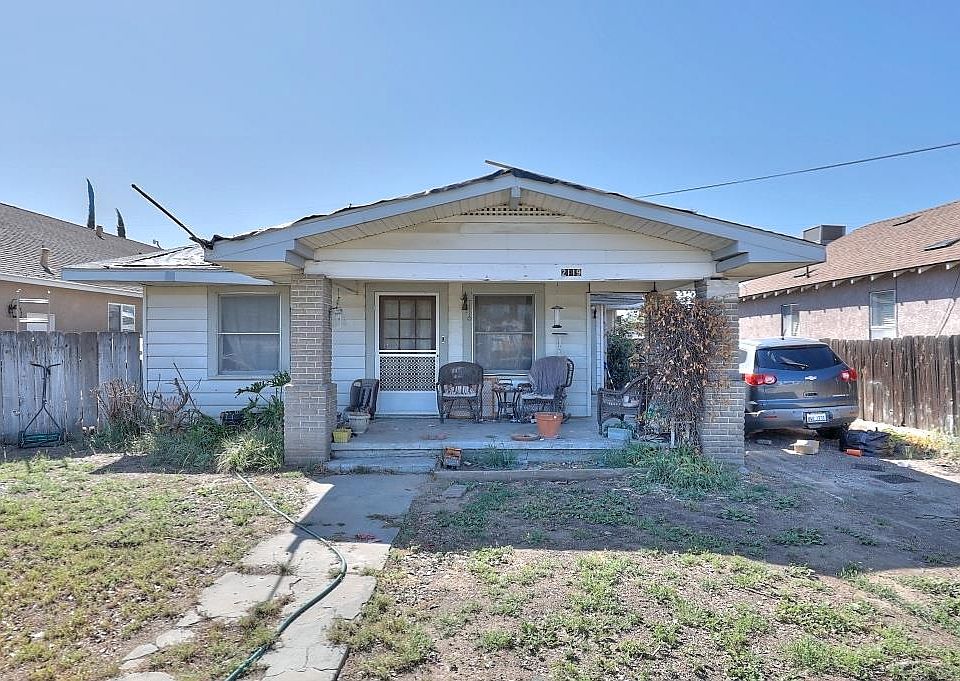 1st image of 2119 Charles St