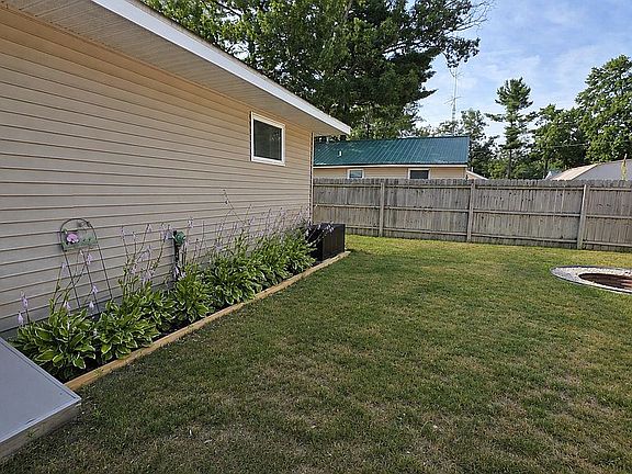 4th image of 1655 S Camp Ave