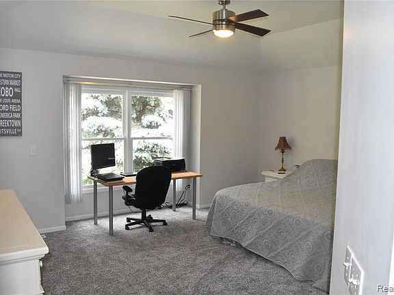 5th image of 16862 Abby Cir
