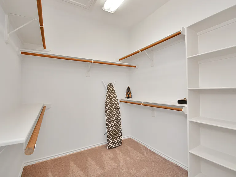 1019 Marconi St — Photo 12
