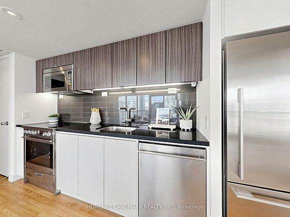 2nd image of 75 Queens Wharf Rd #2215