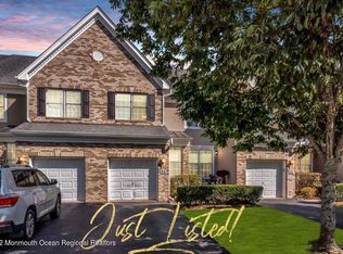 54 Chatsworth Rd, Manalapan, NJ 07726