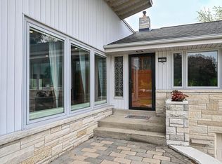 10069 W Grantosa Dr, Milwaukee, WI 53222