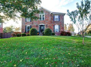 6404 Farmstead Ct, Louisville, KY 40291